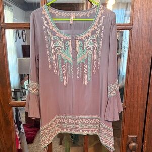 Mono Reno Women Purple Grey Embroidered Boho Tunic Bell Sleeve Sharkbite Hem S